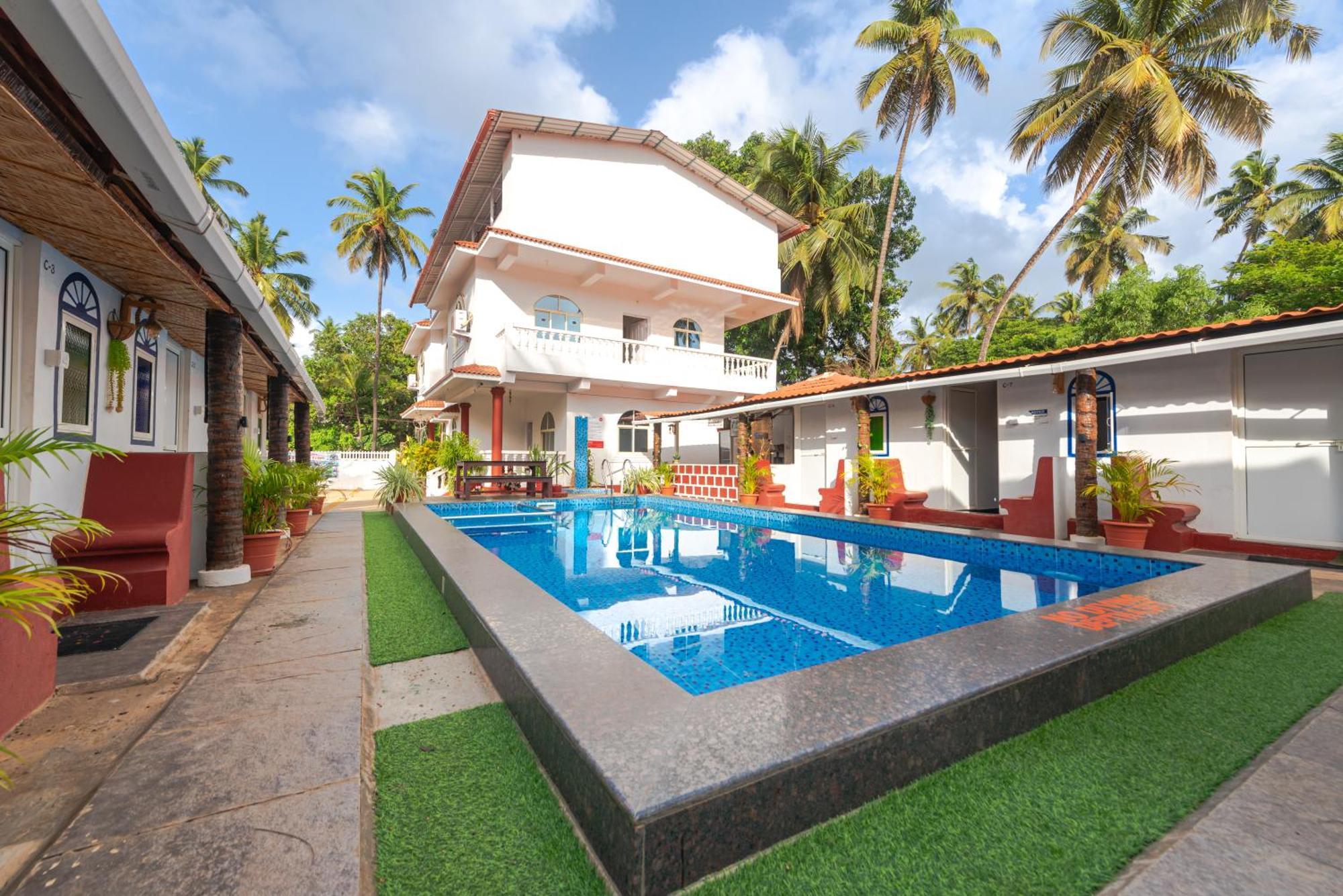 Hotel La Paulo'S Near Beach Resort Morjim Εξωτερικό φωτογραφία